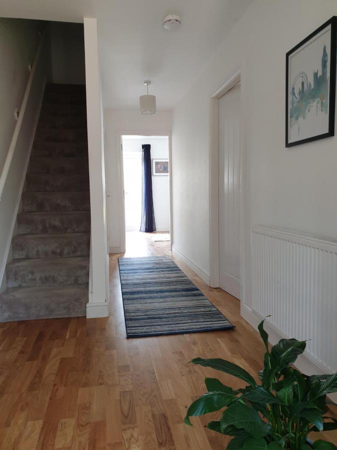 Cheerful 1 Private Room-Ensuite With Free Parking Silverdale  Buitenkant foto
