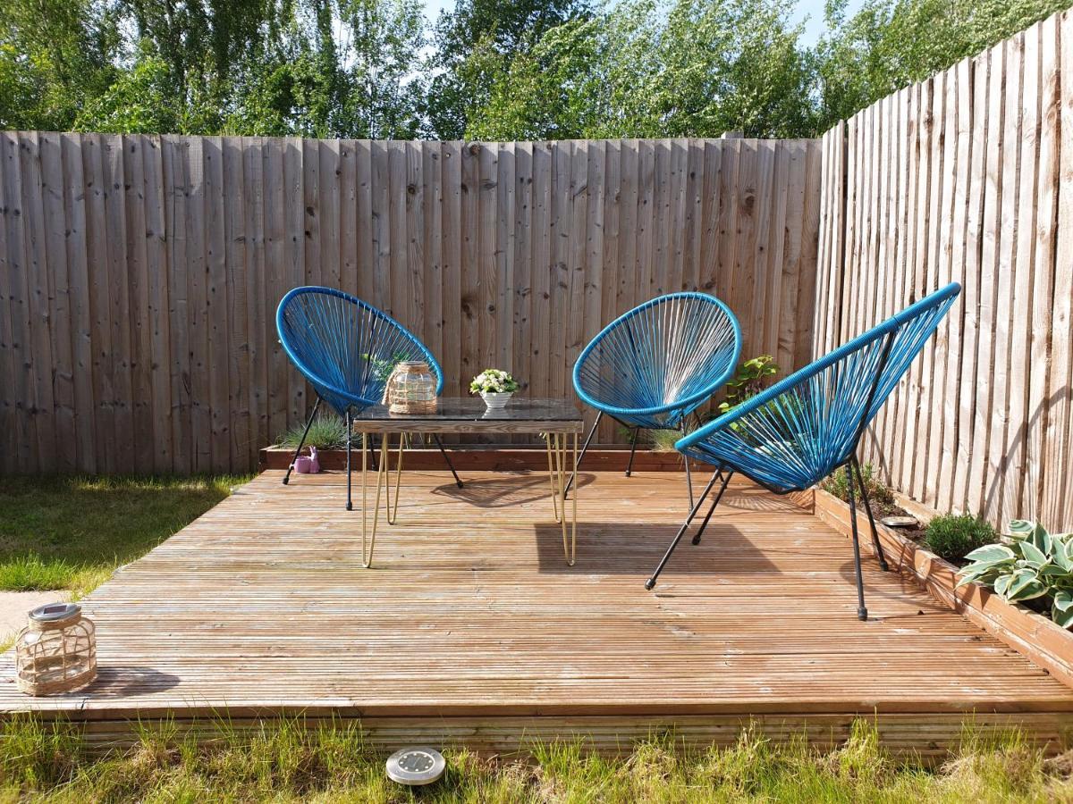 Cheerful 1 Private Room-Ensuite With Free Parking Silverdale  Buitenkant foto